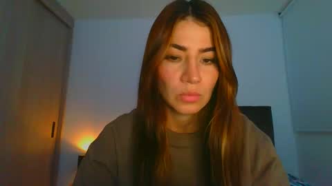 Snapshot of _violeta_white_ chatting on 28, 2, 2025 Violeta online show from 28, 2, 2025