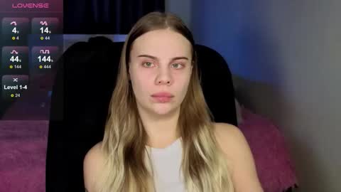 Snapshot of _wednesday_addams_ chatting on 27, 10, 2025 Vera online show from 27, 10, 2025