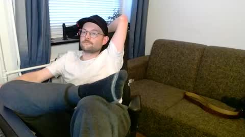 _whoisthatguy_ online show from 10, 11, 2025