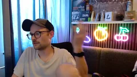 _whoisthatguy_ online show from 14, 7, 2026