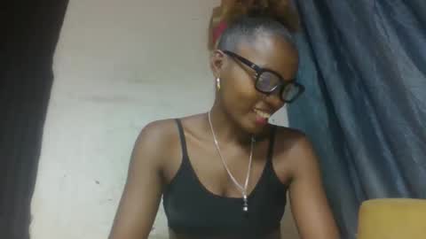 aadienne online show from 15, 4, 2026