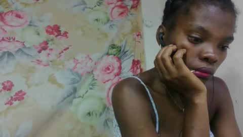 Snapshot of aadienne chatting on 29, 4, 2026 aadienne online show from 29, 4, 2026