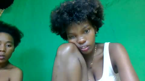 Snapshot of aadienne chatting on 24, 5, 2026 aadienne online show from 24, 5, 2026