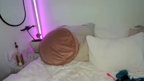 Snapshot of aaliyahlayla chatting on 19, 1, 2025 Aaliyahlayla online show from 19, 1, 2025