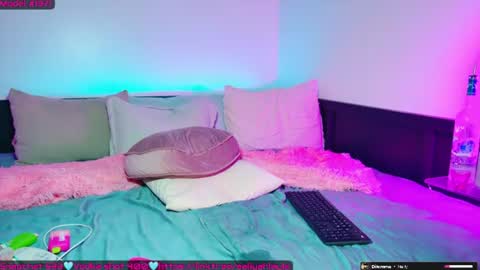 Aaliyahlayla online show from 14, 7, 2026