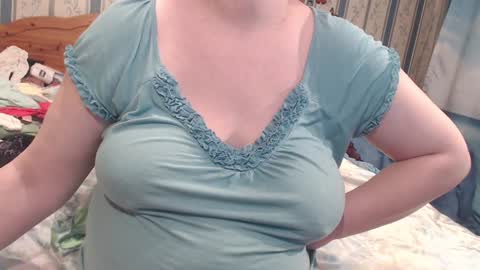 Snapshot of aamarillis chatting on 28, 12, 2024 NINA online show from 28, 12, 2024