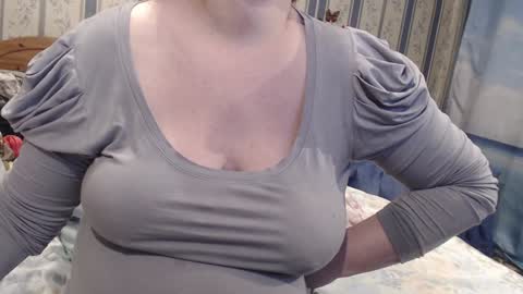 Snapshot of aamarillis chatting on 13, 1, 2025 NINA online show from 13, 1, 2025