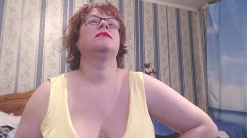 Snapshot of aamarillis chatting on 27, 2, 2025 NINA online show from 27, 2, 2025