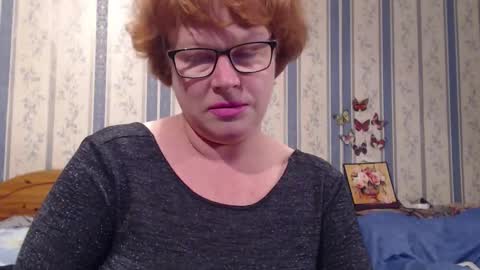 Snapshot of aamarillis chatting on 19, 9, 2025 NINA online show from 19, 9, 2025