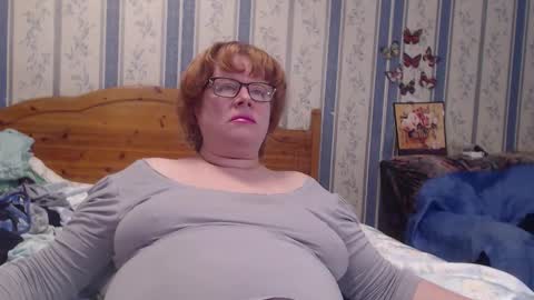 Snapshot of aamarillis chatting on 3, 12, 2025 NINA online show from 3, 12, 2025