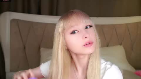 Amy online show from 4, 10, 2025