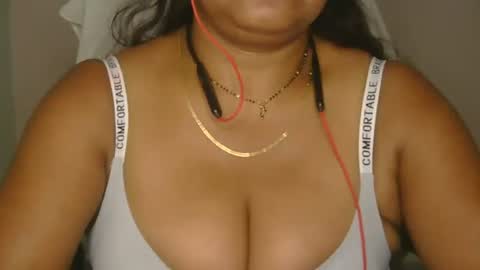 Snapshot of aaradhya_sexy_88 chatting on 26, 6, 2026 aaradhya_sexy_88 online show from 26, 6, 2026