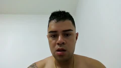 Snapshot of aaron_brink chatting on 1, 8, 2026 aaron_brink online show from 1, 8, 2026