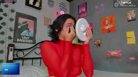 Aaron  online show from 19, 1, 2025