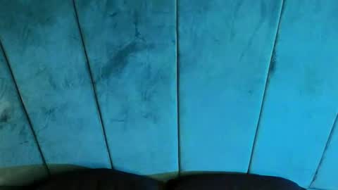 Snapshot of aaron_eze chatting on 24, 10, 2025 Aaron Ezequiel online show from 24, 10, 2025