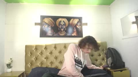 Aaron fordd online show from 23, 9, 2025