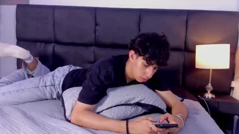 Aron online show from 23, 9, 2025