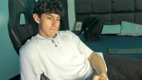 Aron online show from 16, 10, 2025