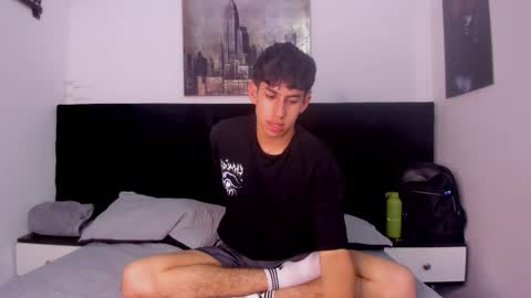 Aron online show from 30, 10, 2025