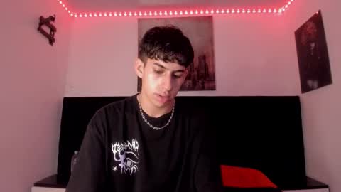 Aron online show from 26, 11, 2025