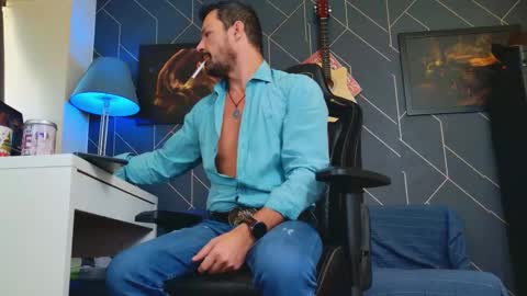 Aaron online show from 18, 9, 2025