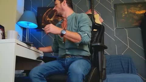 Aaron online show from 6, 10, 2025