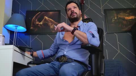 Aaron online show from 27, 10, 2025