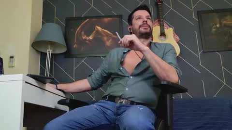 Snapshot of aaronbomer chatting on 12, 1, 2026 Aaron online show from 12, 1, 2026