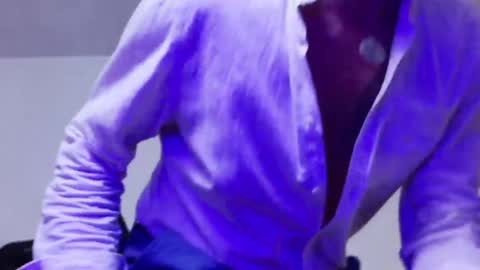 Snapshot of aaronbomer chatting on 15, 4, 2026 Aaron online show from 15, 4, 2026