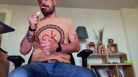 Snapshot of aaronbomer chatting on 27, 5, 2026 Aaron online show from 27, 5, 2026