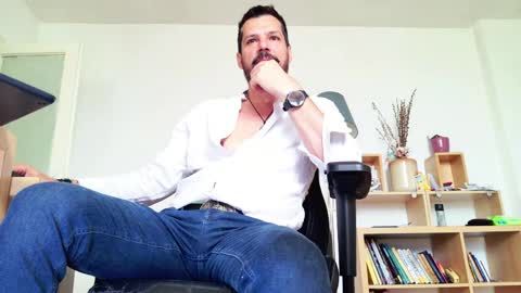 Snapshot of aaronbomer chatting on 31, 5, 2026 Aaron online show from 31, 5, 2026