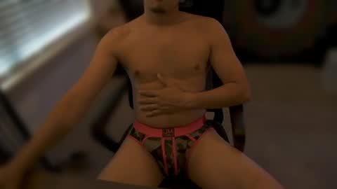 Snapshot of aarong_albertg chatting on 11, 6, 2026 ShyGaymerGuy online show from 11, 6, 2026