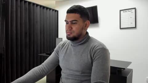 ig aaron hunter123 online show from 28, 2, 2026