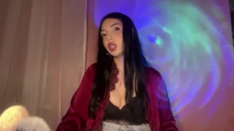 Mia  online show from 11, 7, 2026