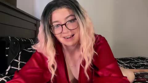 Snapshot of abbiwillow chatting on 6, 7, 2026 Abbi Willow online show from 6, 7, 2026