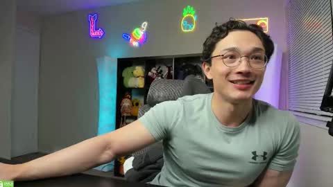 Snapshot of abbuddy920236 chatting on 6, 11, 2025 buddy online show from 6, 11, 2025