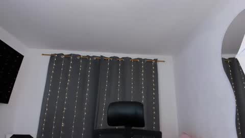 Snapshot of abby_parker1 chatting on 25, 10, 2025 Abby online show from 25, 10, 2025