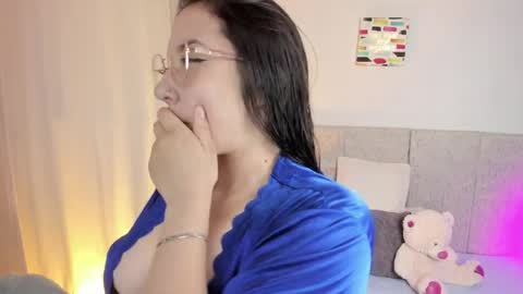 abby_pink1 online show from 22, 4, 2026