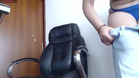 Vannesa online show from 12, 11, 2025