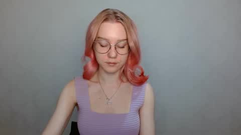 Abby Lovense is active online show from 6, 12, 2024