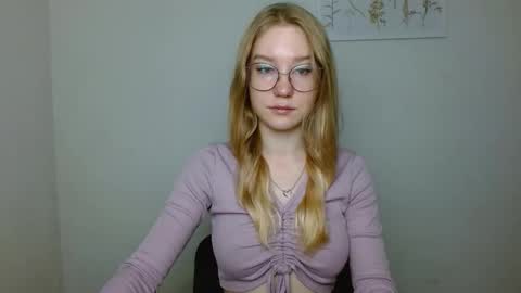 Abby Lovense is active online show from 9, 10, 2025