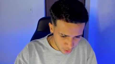 Snapshot of abelasburgo chatting on 7, 1, 2025 Independence model AbelAsburgo online show from 7, 1, 2025