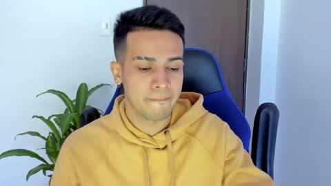 Snapshot of abelasburgo chatting on 10, 3, 2025 Independence model AbelAsburgo online show from 10, 3, 2025