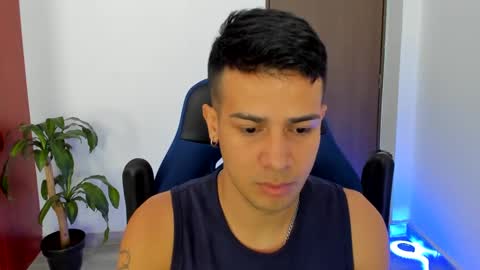 Snapshot of abelasburgo chatting on 13, 10, 2025 Independence model AbelAsburgo online show from 13, 10, 2025