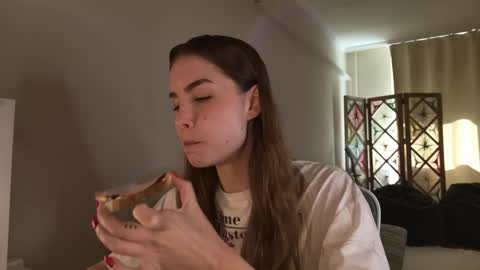 abella_danger_x online show from 3, 5, 2026