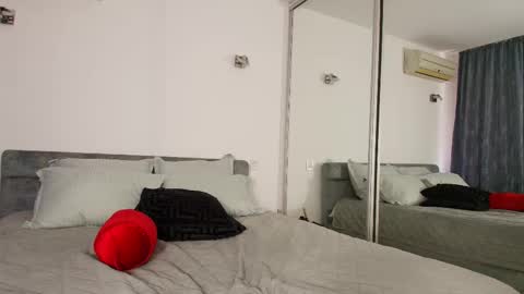 Mermaid online show from 7, 2, 2026