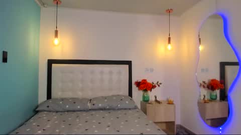  Abella and Kendra  online show from 11, 11, 2025