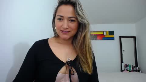 Snapshot of abie_spicy_ chatting on 24, 1, 2025 ximena online show from 24, 1, 2025