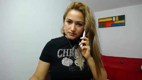 Snapshot of abie_spicy_ chatting on 15, 10, 2025 ximena online show from 15, 10, 2025
