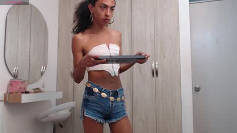 Abigail online show from 27, 3, 2026